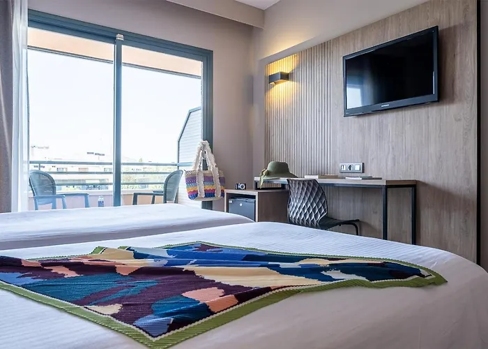 Hotel California Palace