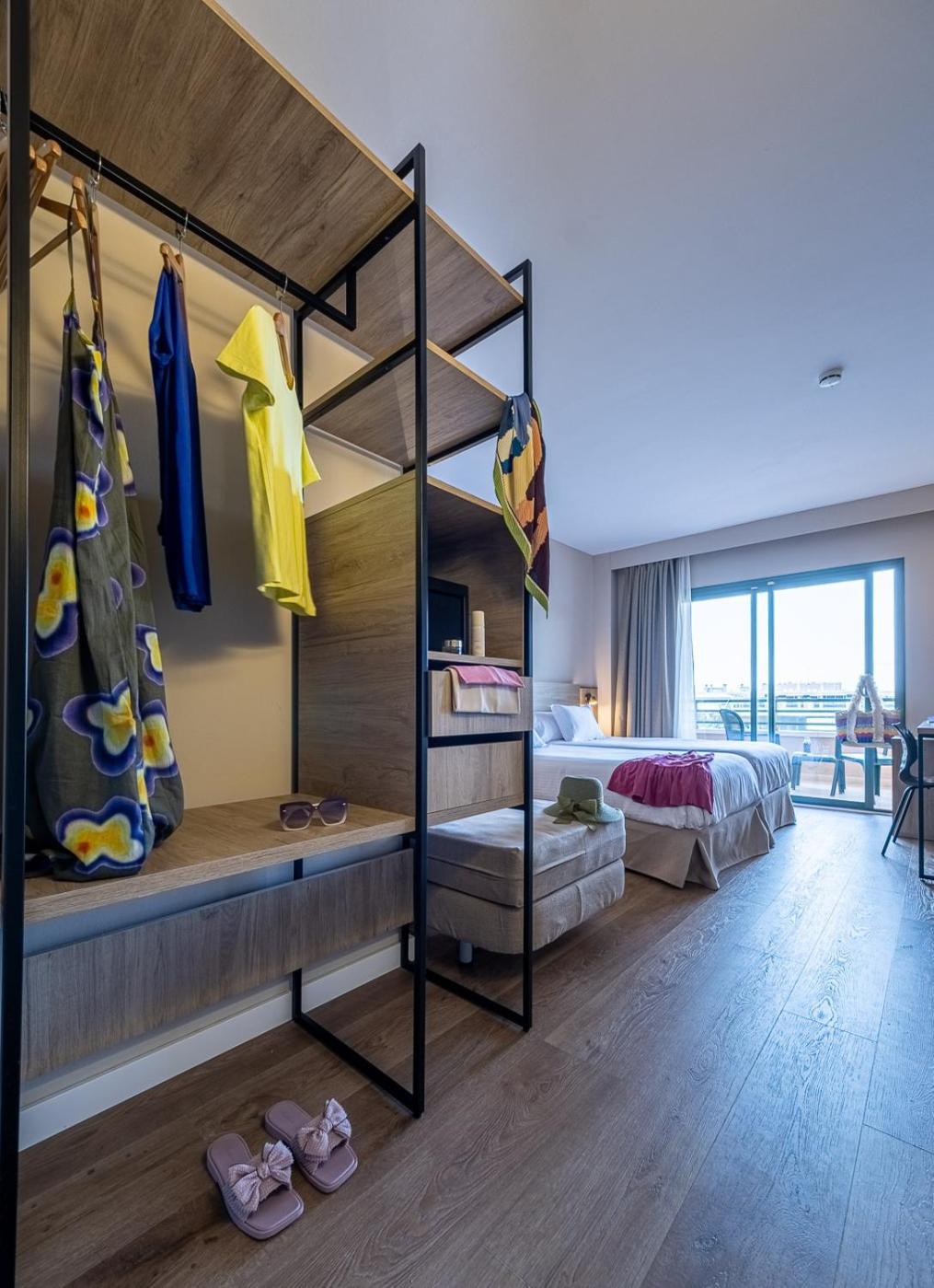 Hotel California Palace 4*
